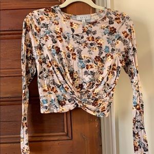 Women’s size small long sleeved crop top